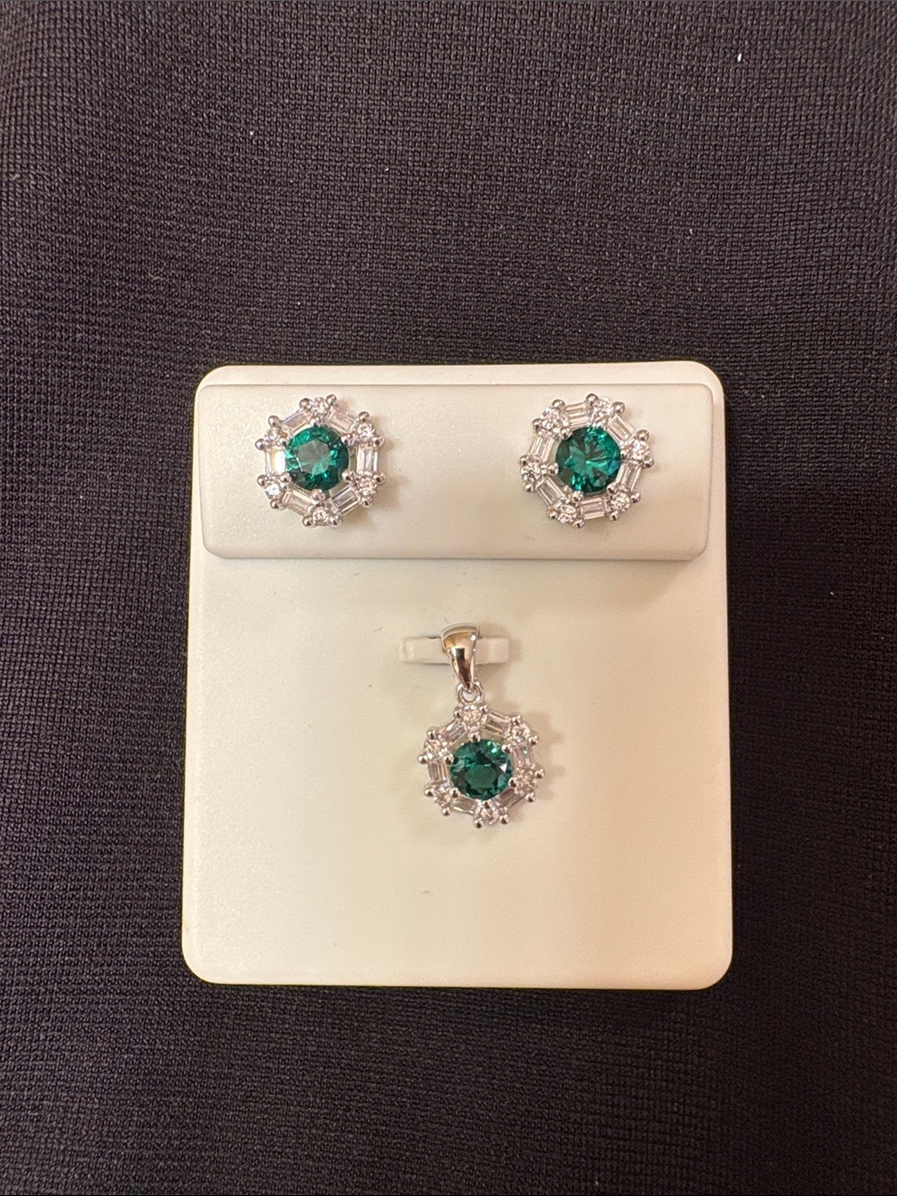 Emerald Green Halo Stud Earrings and Pendant Set - Women Jewelry